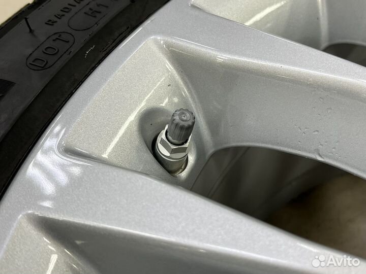 Оригинальный комплект зимних колес bmw