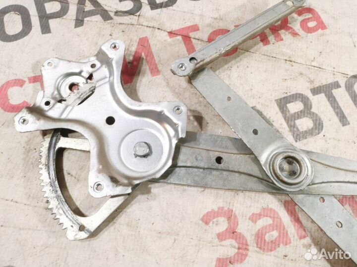 Стеклоподъемный механизм передний правый Toyota