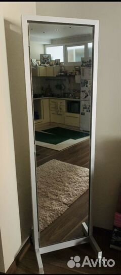 Двустороннее зеркало на колёсах во весь рост,можно