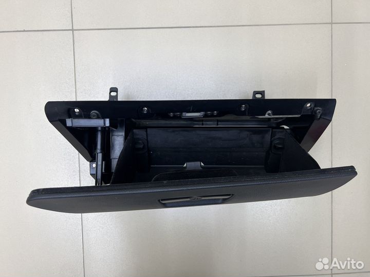 Бардачок BMW 3 E90