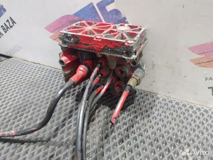 Блок клапанов кпп Scania 5-series