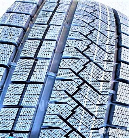 Triangle Trin PL02 235/60 R18