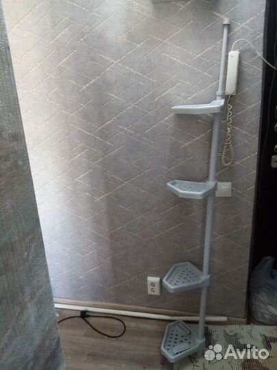 Полочка в ванную пластик