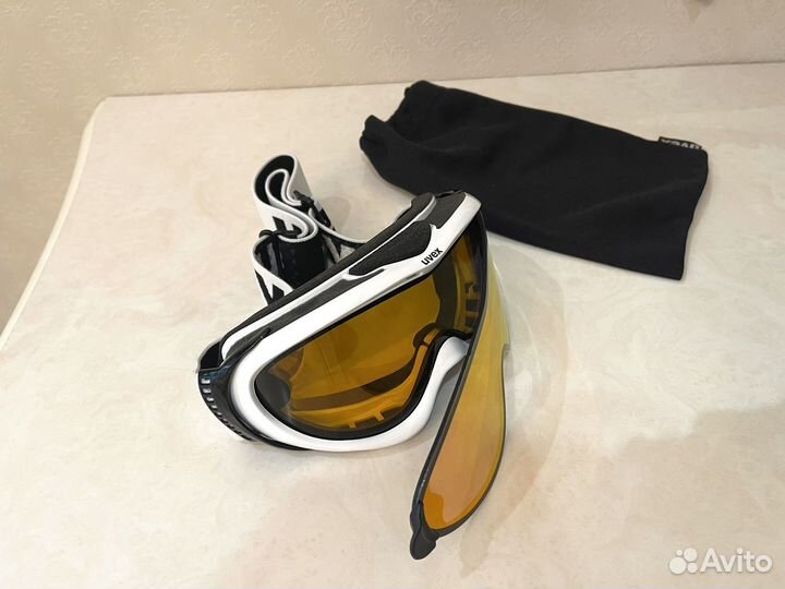 Маска горнолыжная Uvex с двойной линзой Новая