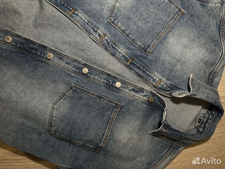 Джинсовая рубашка