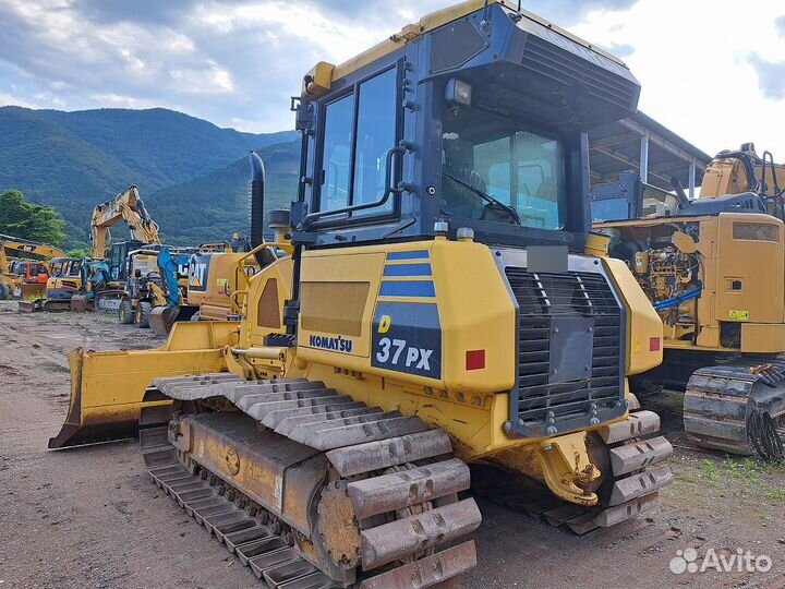 Komatsu D37EX-22, 2014