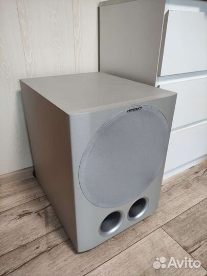 Активный сабвуфер