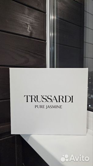 Ароматы Pure Jasmine, Mauboussin in Red