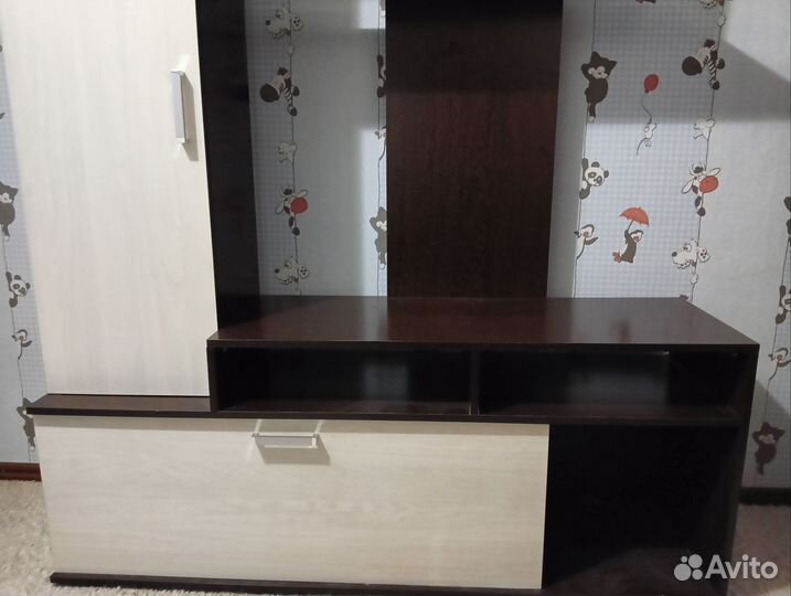 Стенка под телевизор