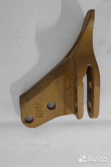 Зуб ковша 54211214 правый Nova