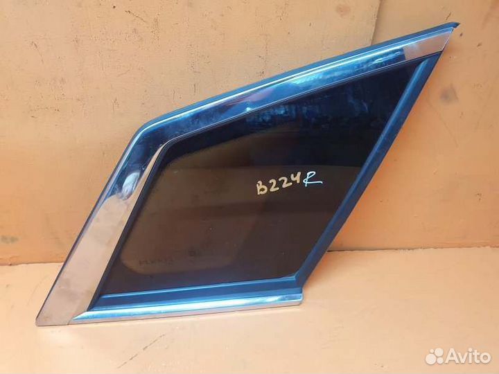 Форточка багажника задняя правая Cadillac Srx 3.6