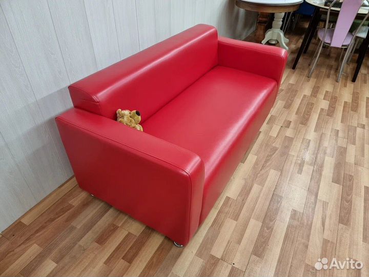 Диван для офиса