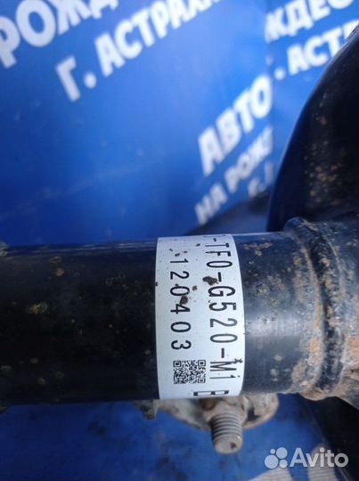 Передняя правая стойка амортизатора Honda Fit