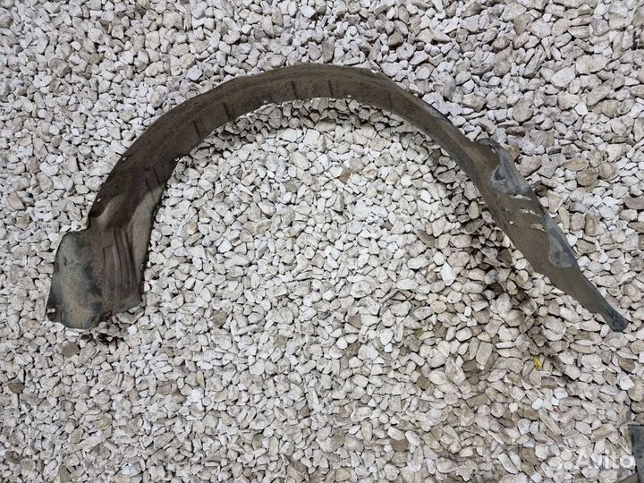 Подкрылок Паджеро 4