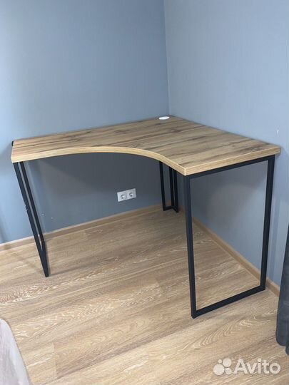Компьютерный стол 110 см
