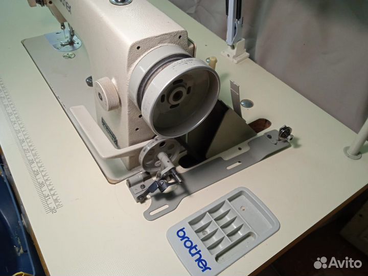 Промышленная швейная машина Brother