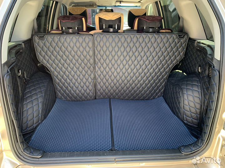 3Д коврики в багажник Lexus RX400h