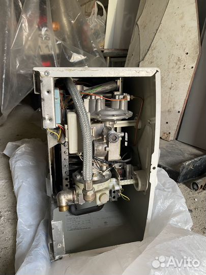 Газовая колонка ariston