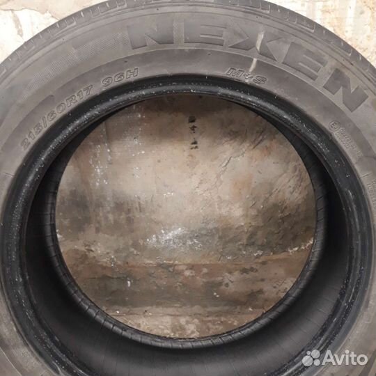 Nexen Classe Premiere 672 215/60 R17 96H