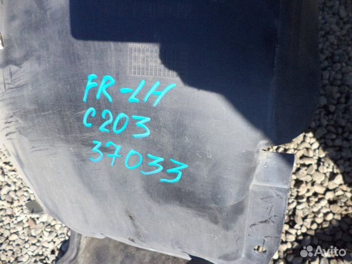 Подкрылок передний левый Mercedes-Benz C180 W203