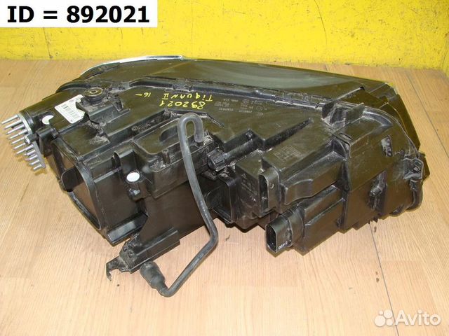 Фара левая Volkswagen Tiguan