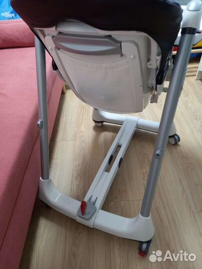 Детский стульчик для кормления peg perego