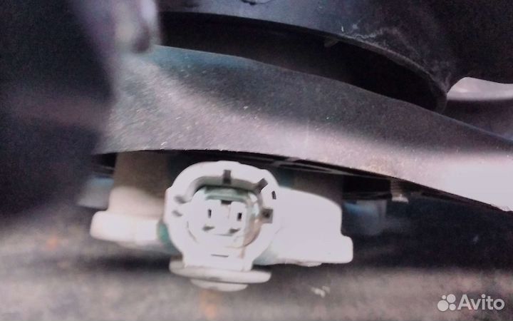 Диффузор радиатора охлаждения на Ниссан хтрей