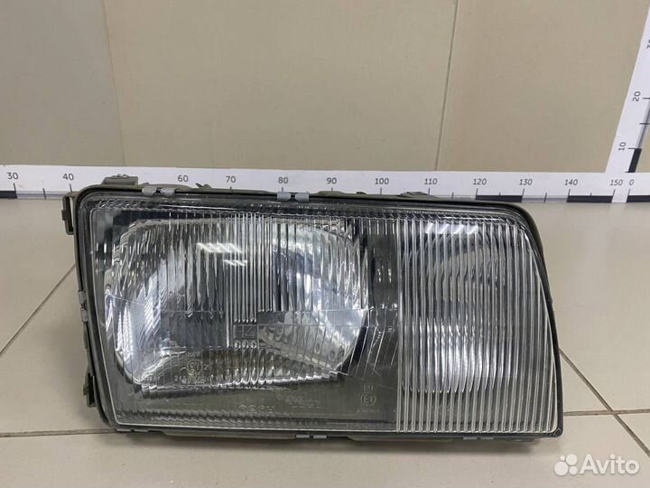 Б/У Фара правая A1268209061 mercedes-benz