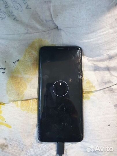 Телефон Samsung galaxy s9 plus