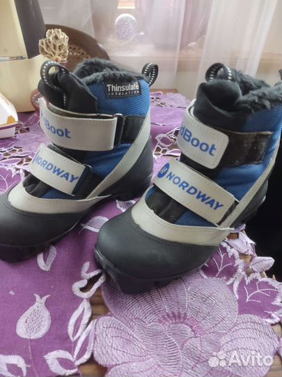 Лыжные ботинки