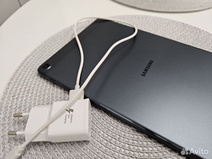 Планшет Samsung Galaxy Tab A 10.1 LTE 32GB 4G