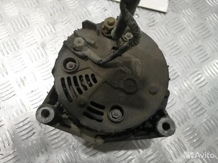 Генератор Mercedes M111, 90A