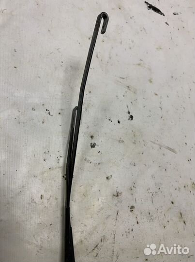 Поводки дворников (стеклоочистителя) Lancer 9