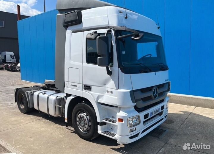 Pазбираем грузовик Mercedes-Benz Actros mpiv с 201