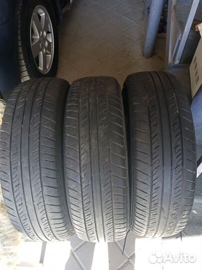 Dunlop Grandtrek PT2 215/70 R16 99S