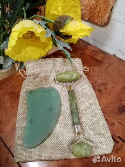 Скребок гуаша и роллер