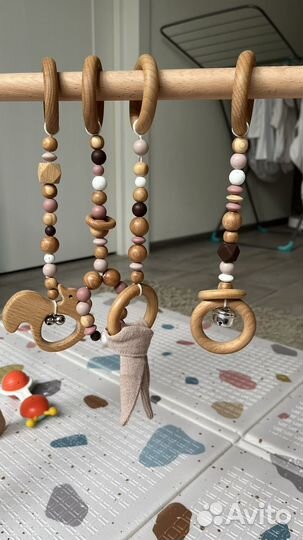 Стойка монтессори с подвесами