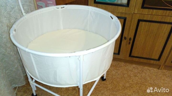 Кроватка для новорожденных