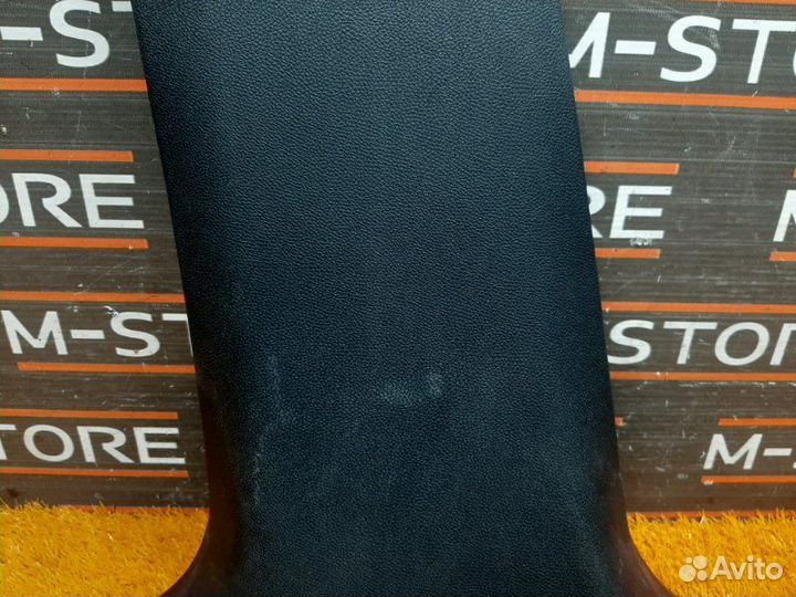 Обшивка стойки левая Mercedes-Benz E-Class W212