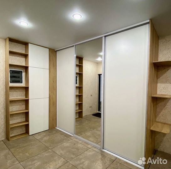 Угловой шкаф