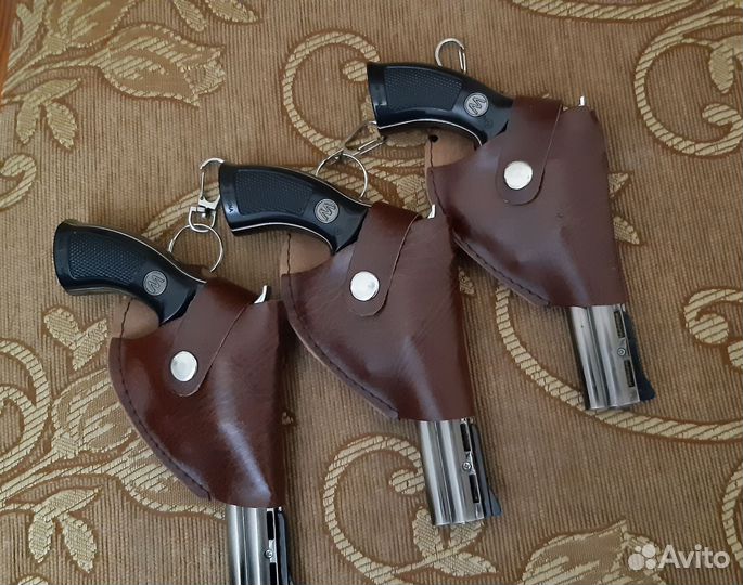 Револьвер зажигалка