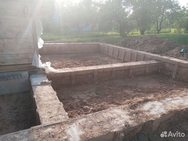 Аренда мини экскаватора. Гидробура