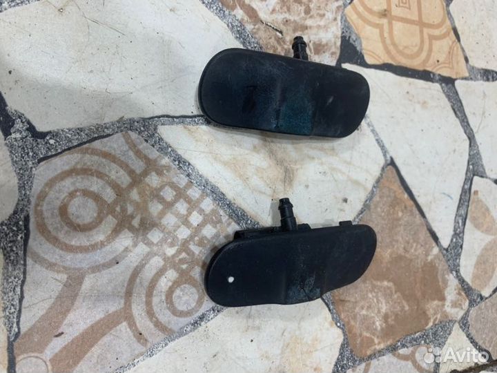 Форсунка стеклоомывателя Audi A5 купе 1.8 2008