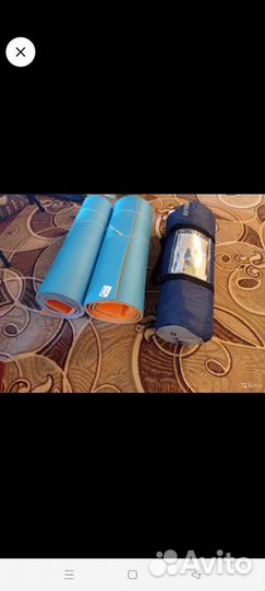 Палатка и два коврика