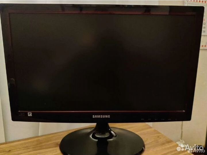 Монитор Samsung LS20D300