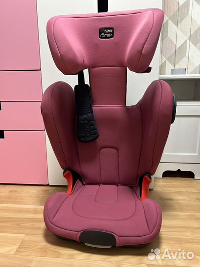 Детское автокресло britax romer 15-36 кг розовое