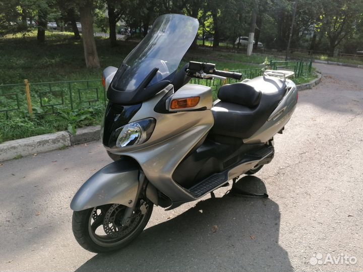 Максискутер Suzuki burgman (skywave) 650