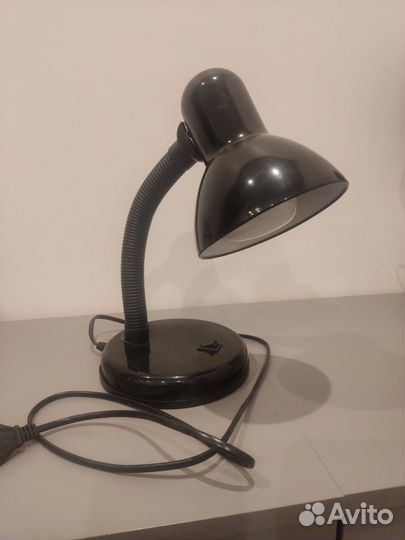 Лампа настольная