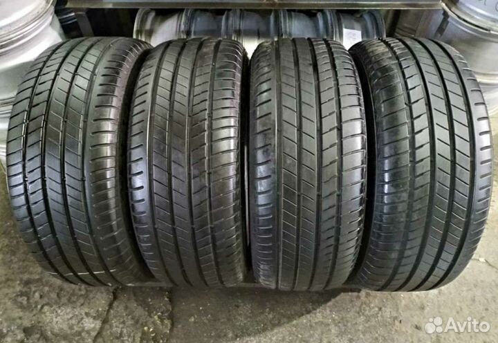 Bridgestone Turanza T001 235/45 R18