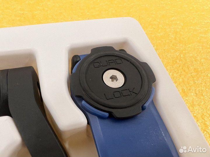 Крепление лютелефона на руль мотоцикла